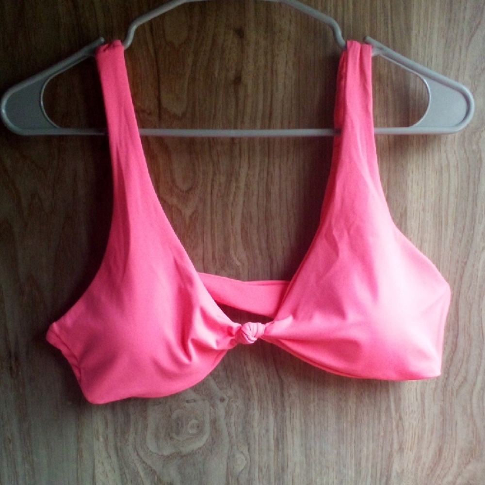 NWOT! Pink Bikini Top